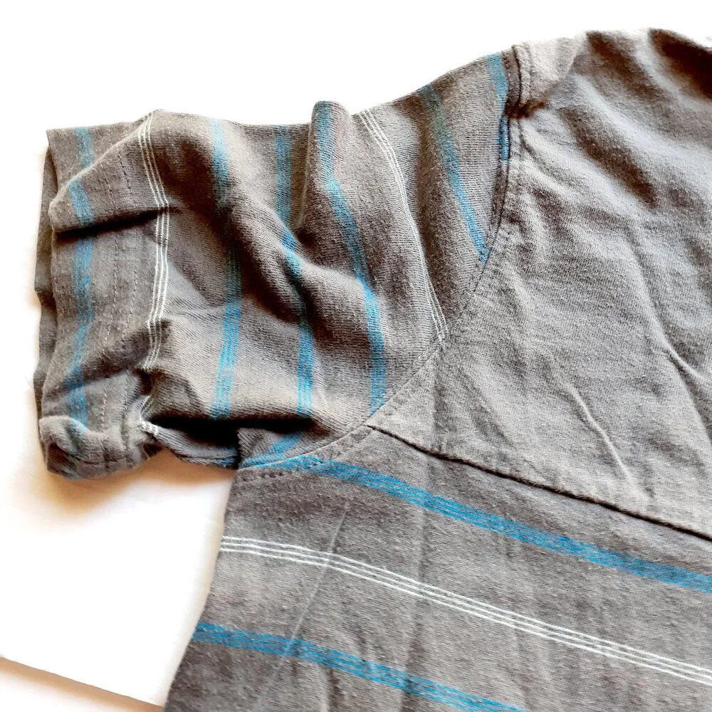 Gap Boys T-Shirt Gray Blue Stripe Pocket Short Sleeve Large 10